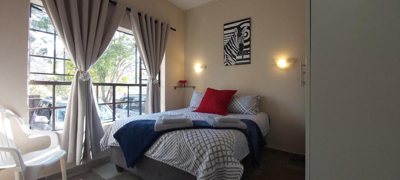 13 @ Rhinoroad Nelspruit Apartment Mbombela Exterior photo